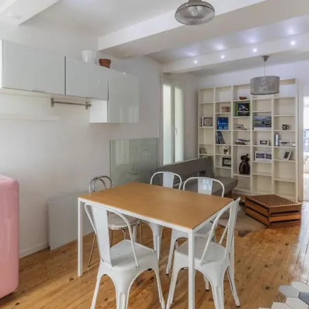 Beautifully Renovated 17th