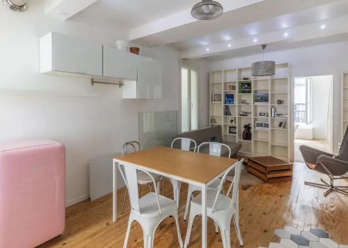 Beautifully Renovated 17th